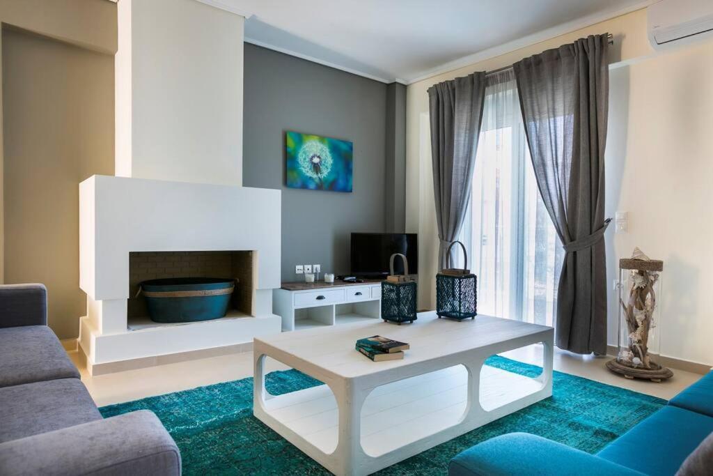 Eucalyptus Suite Sea View Karavomylos Exteriör bild