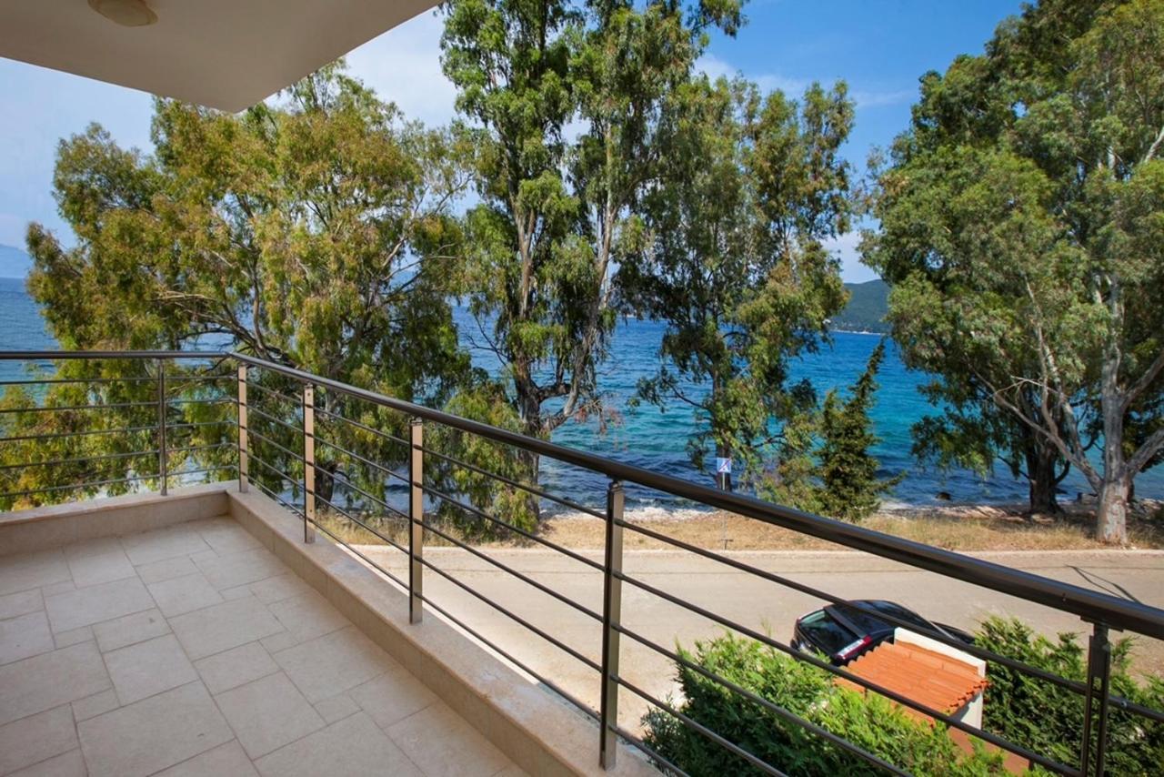 Eucalyptus Suite Sea View Karavomylos Exteriör bild